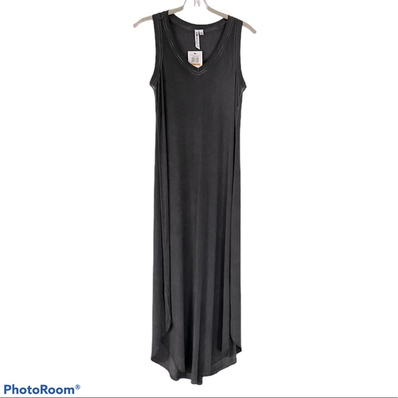 Cable & Gauge Dresses & Skirts - Cable & Gauge burnout vneck gray maxi dress